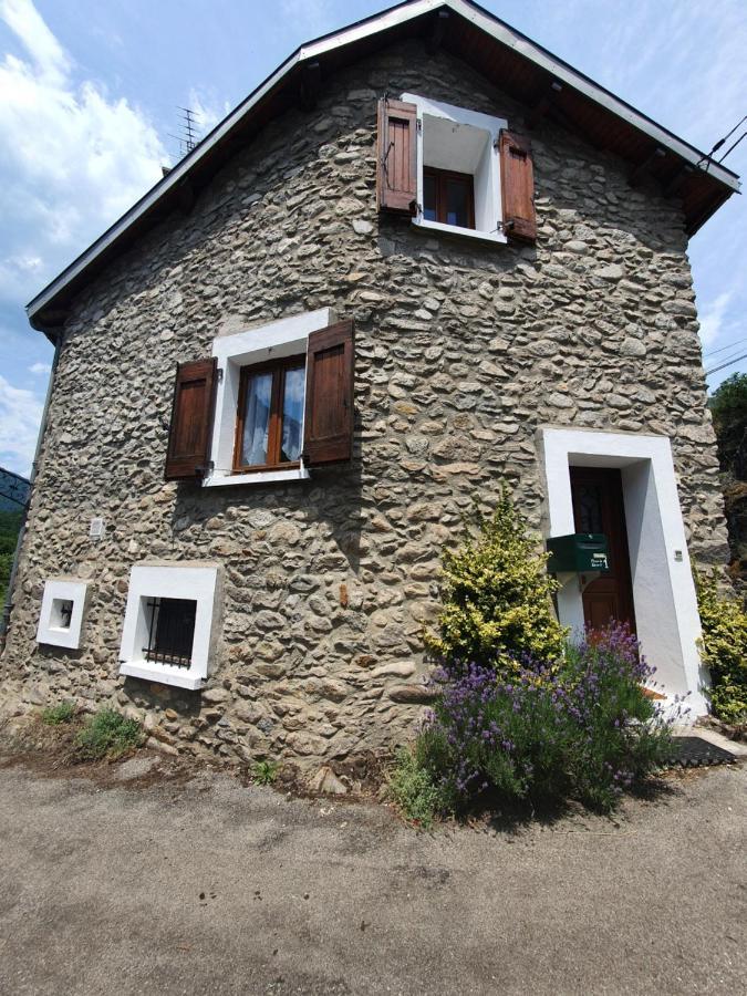 Maison Au Coeur Des Pyrenees Perles-et-Castelet Εξωτερικό φωτογραφία
